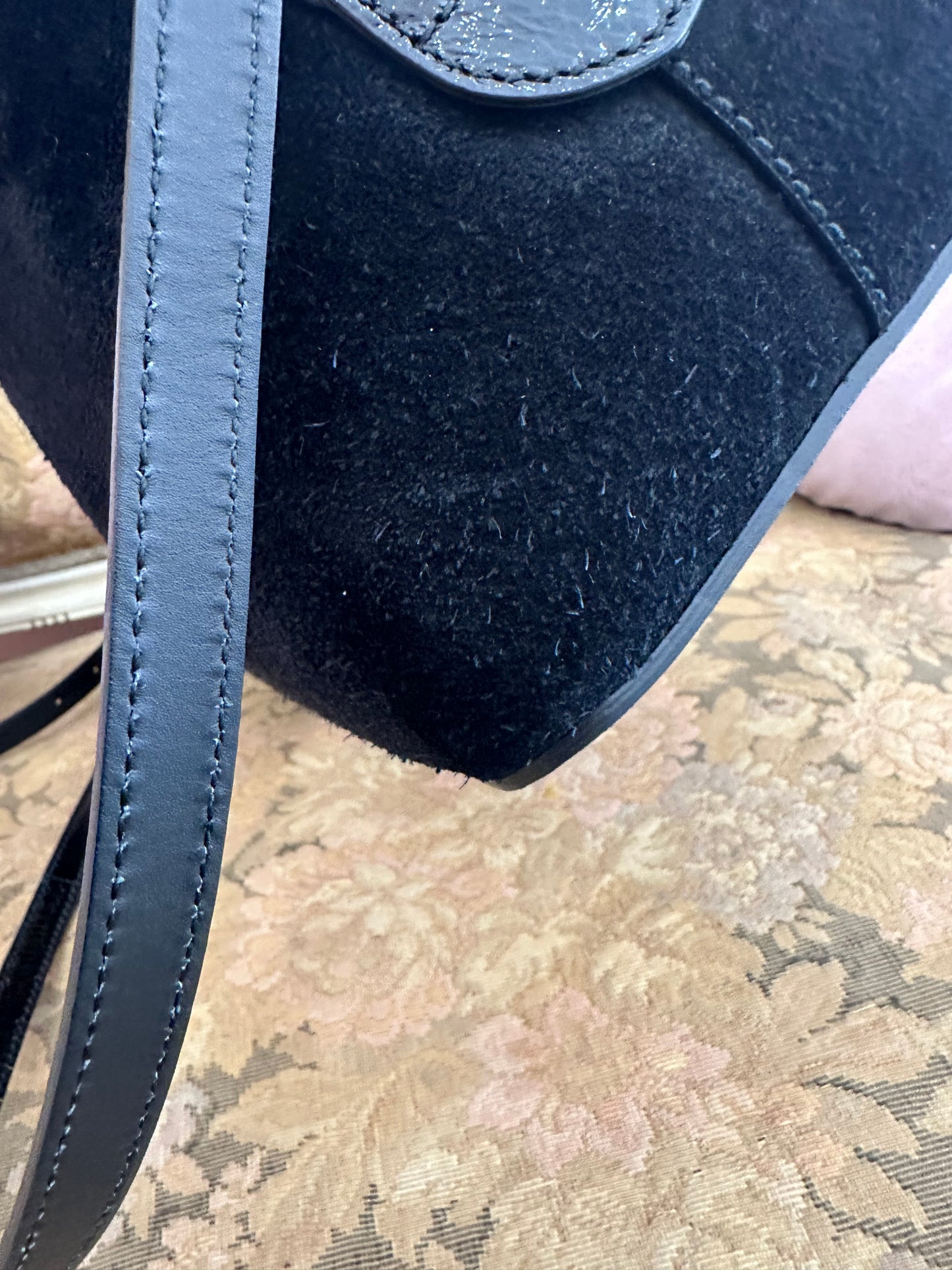 Gucci Ophidia medium black suede