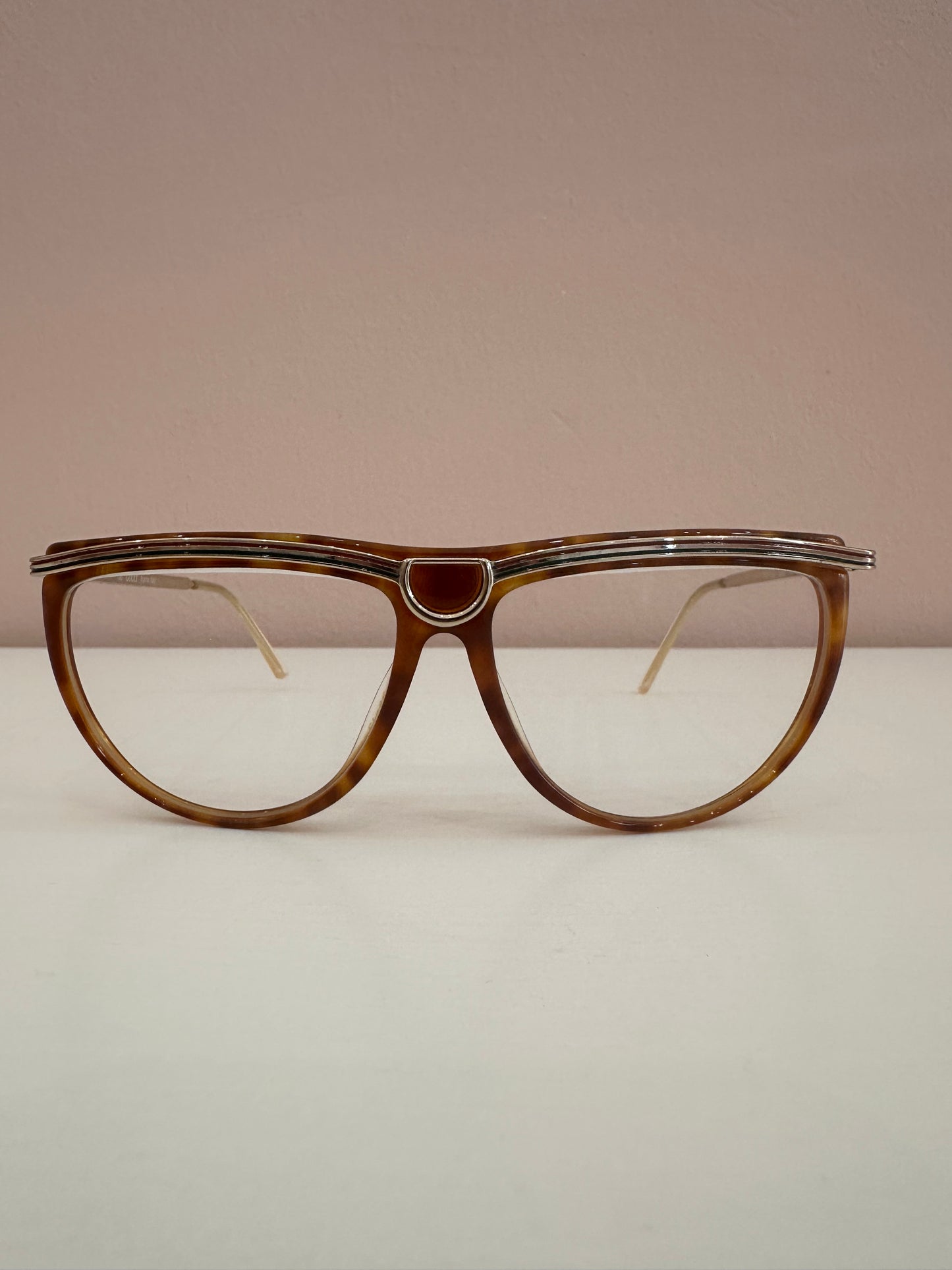 Occhiali Gucci vintage tartarugati, aste oro motivo web