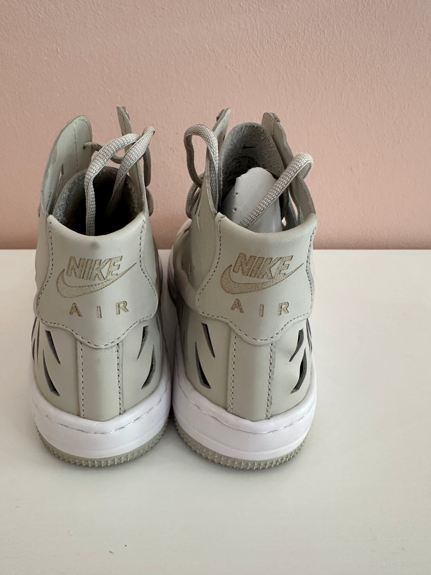 Nike air force mid Jolie cut out