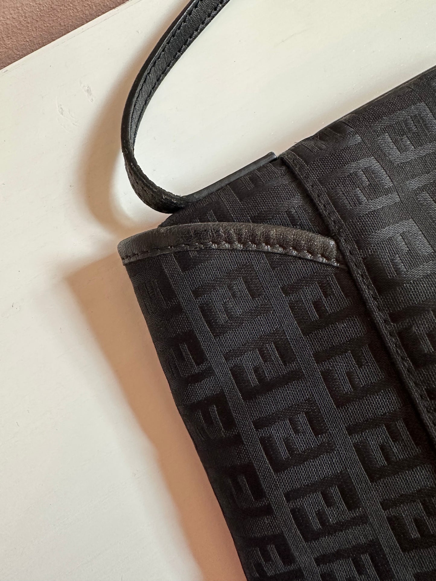Borsa Tracolla Fendi zucchino nera