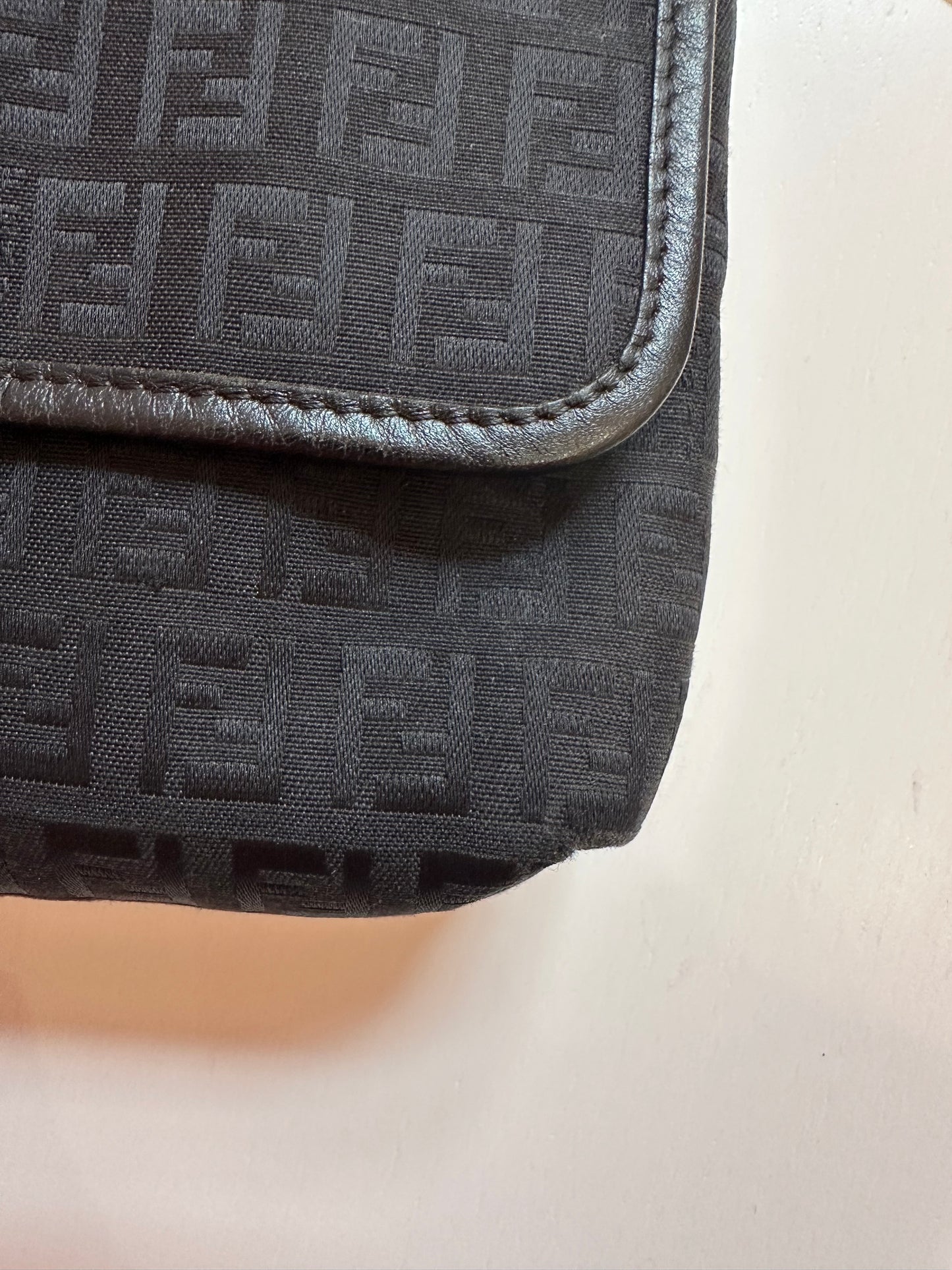 Borsa Tracolla Fendi zucchino nera